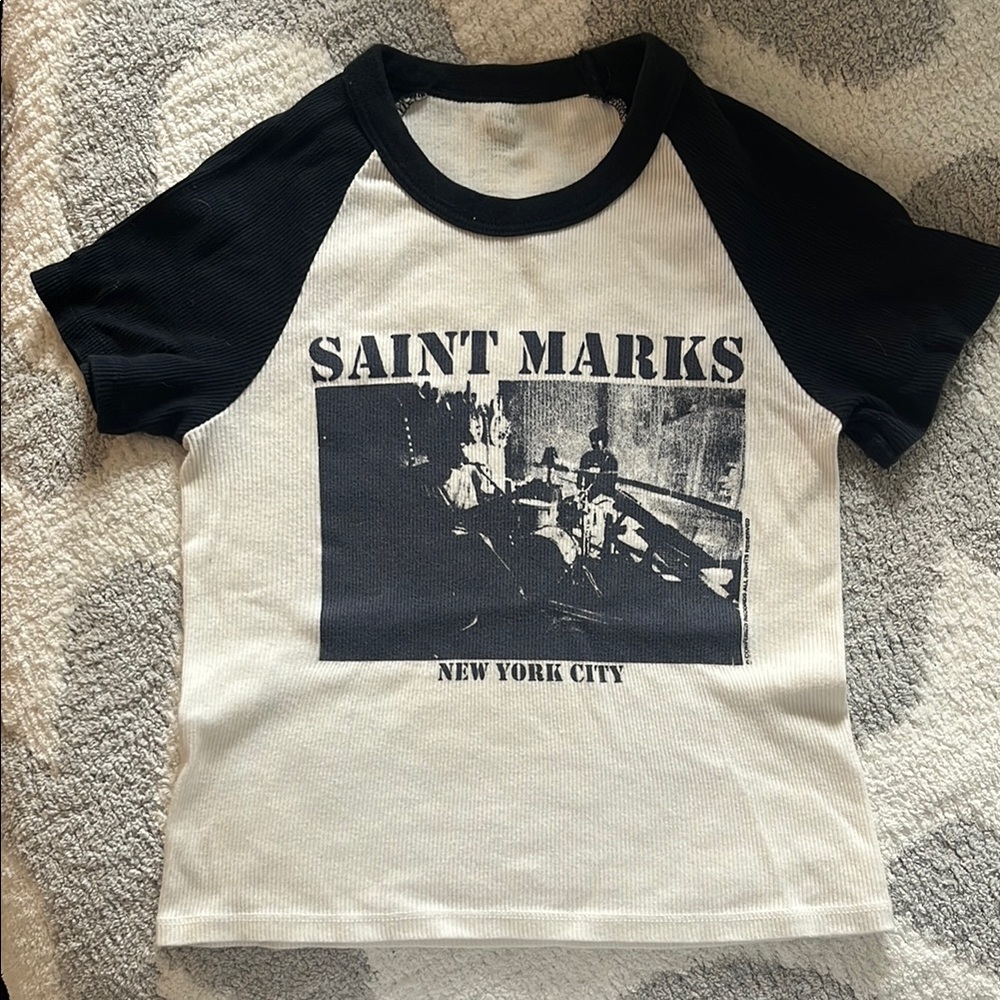 Brandy Melville Black and White Short Sleeve Tee